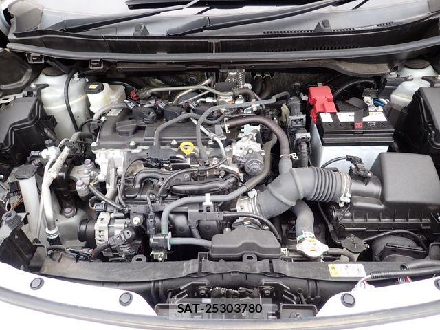 Toyota YARIS CROSS 2023-02 7360651-26