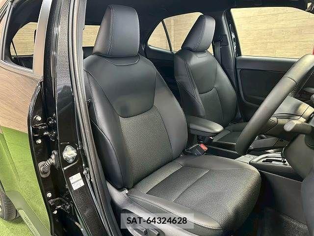 Toyota YARIS CROSS 2026-01 7360653-8