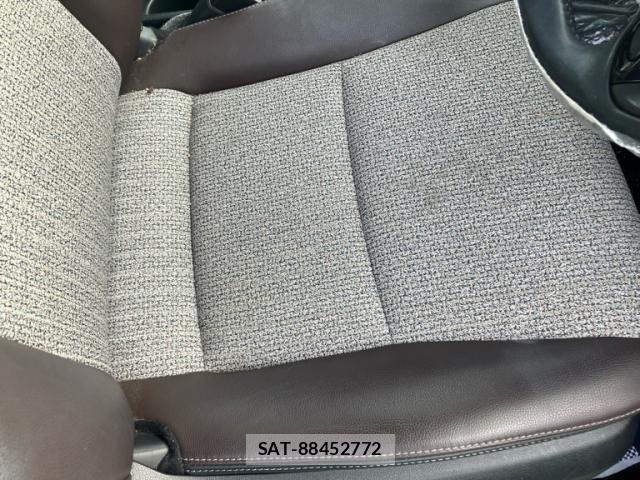 Toyota YARIS CROSS 2023-07 7360666-14