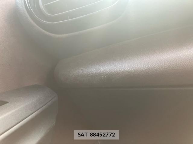 Toyota YARIS CROSS 2023-07 7360666-19