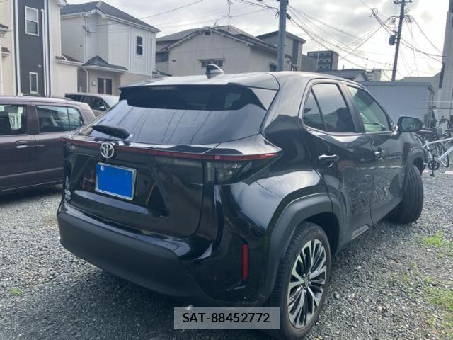 Toyota YARIS CROSS 2023-07 7360666-3
