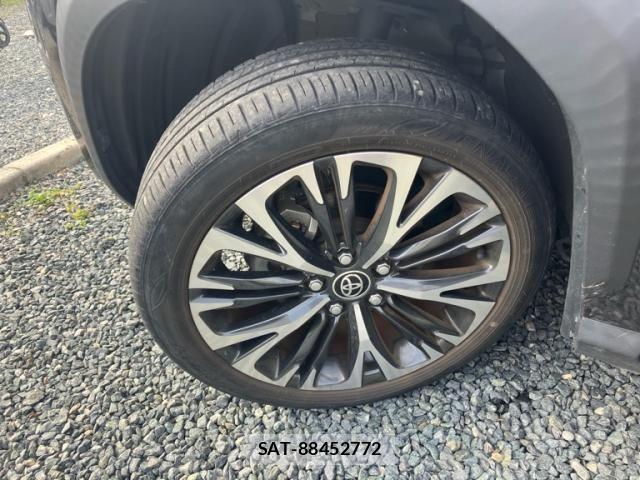 Toyota YARIS CROSS 2023-07 7360666-4