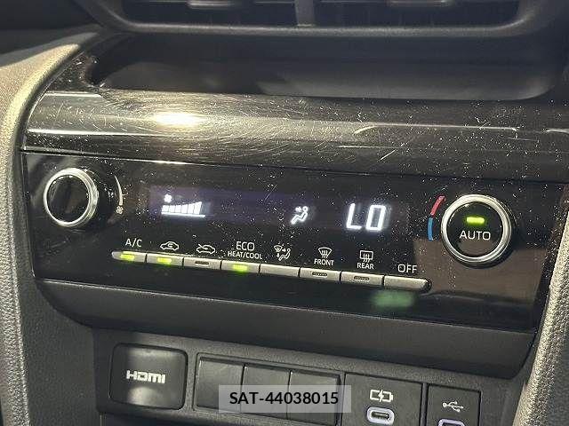 Toyota YARIS CROSS 2024-12 7360672-13