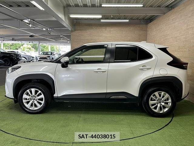 Toyota YARIS CROSS 2024-12 7360672-16