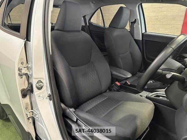 Toyota YARIS CROSS 2024-12 7360672-8