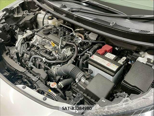 Toyota YARIS CROSS 2024-10 7360665-15