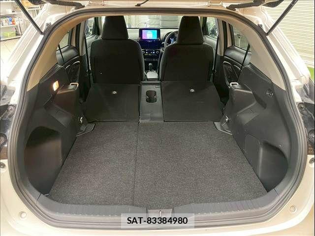 Toyota YARIS CROSS 2024-10 7360665-19