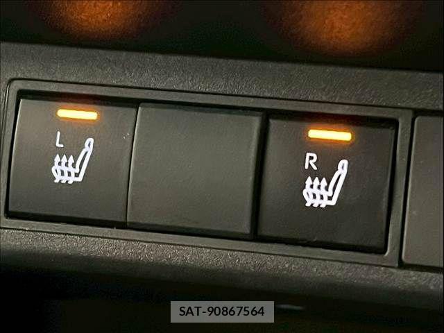 Toyota YARIS CROSS 2024-11 7360654-14