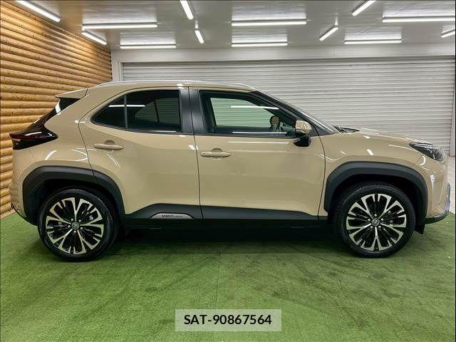 Toyota YARIS CROSS 2024-11 7360654-17