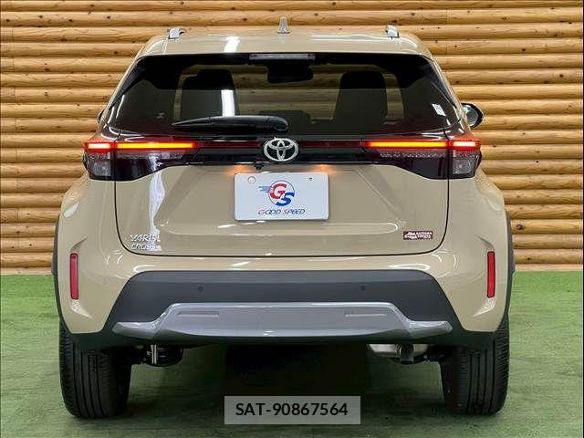 Toyota YARIS CROSS 2024-11 7360654-18
