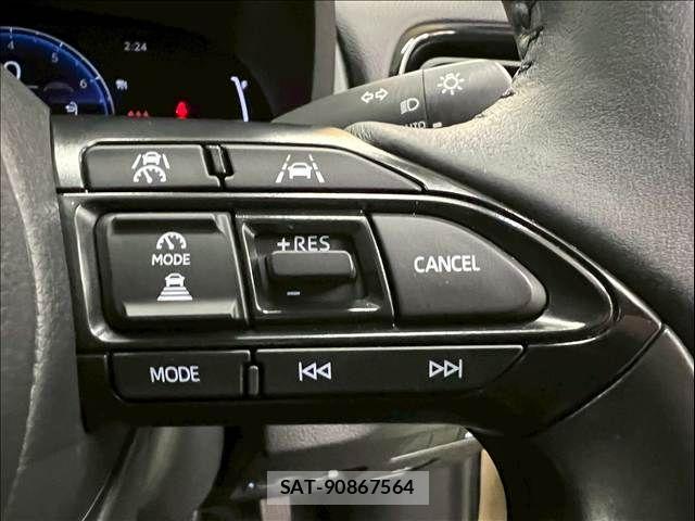Toyota YARIS CROSS 2024-11 7360654-6