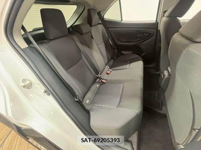 Toyota YARIS CROSS 2024-12 7360670-5