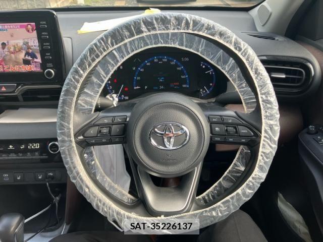 Toyota YARIS CROSS 2023-07 7360664-10