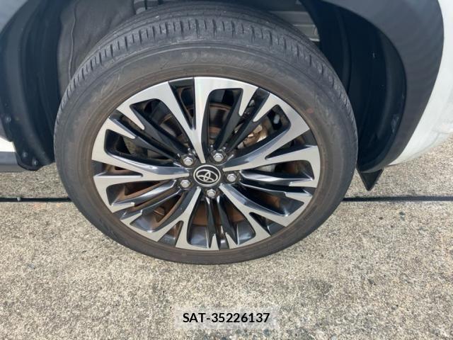 Toyota YARIS CROSS 2023-07 7360664-4