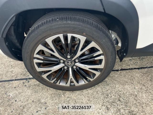 Toyota YARIS CROSS 2023-07 7360664-5