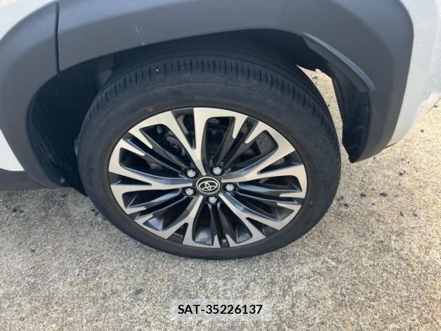 Toyota YARIS CROSS 2023-07 7360664-6