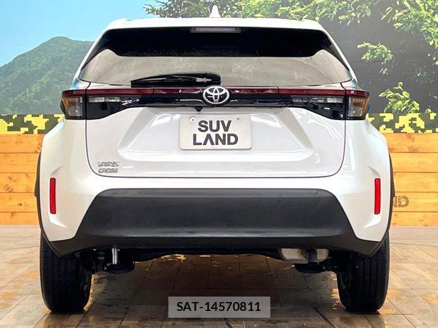 Toyota YARIS CROSS 2025-06 7395045-14