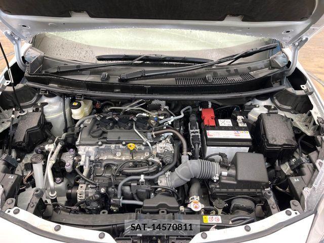 Toyota YARIS CROSS 2025-06 7395045-17