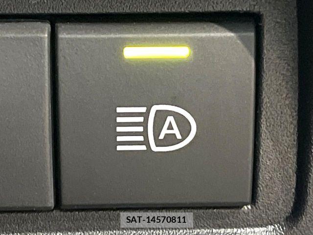 Toyota YARIS CROSS 2025-06 7395045-5
