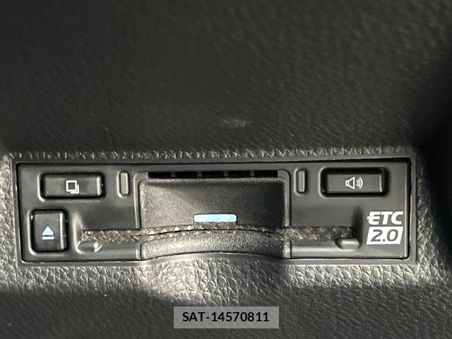 Toyota YARIS CROSS 2025-06 7395045-6