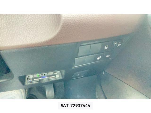 Toyota YARIS CROSS 2022-03 7459128-21