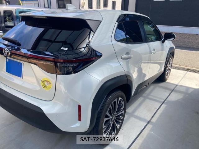 Toyota YARIS CROSS 2022-03 7459128-2