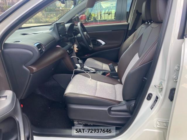 Toyota YARIS CROSS 2022-03 7459128-8
