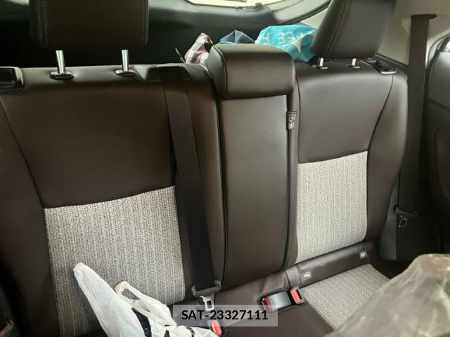 Toyota YARIS CROSS 2022-03 7459127-15