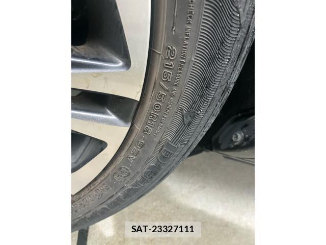 Toyota YARIS CROSS 2022-03 7459127-18
