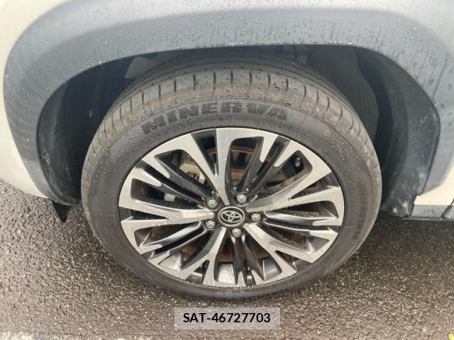 Toyota YARIS CROSS 2020-10 7459130-11