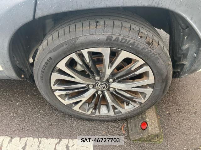 Toyota YARIS CROSS 2020-10 7459130-12