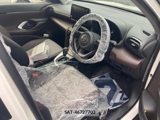 Toyota YARIS CROSS 2020-10 7459130-29