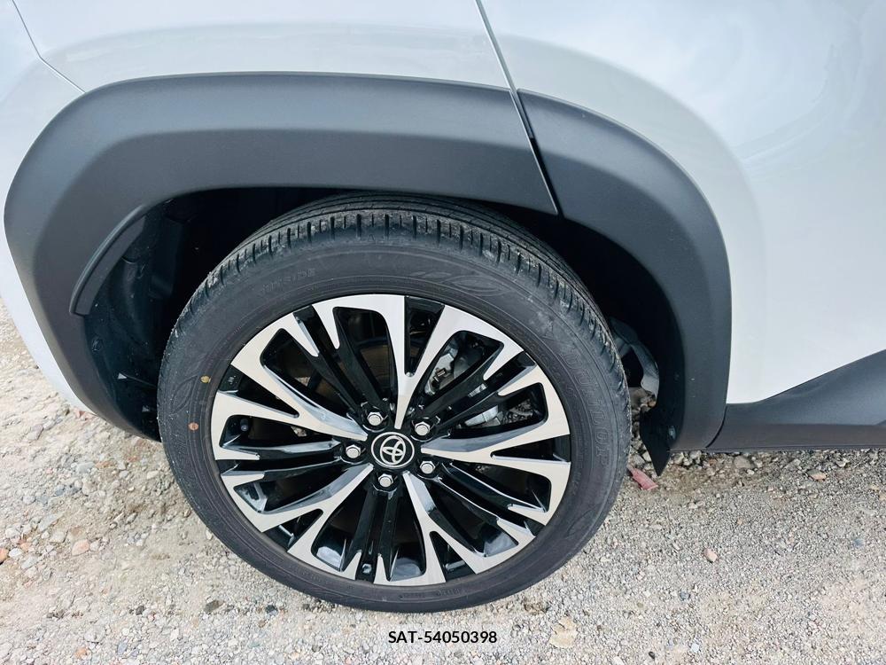 Toyota YARIS CROSS 2024 6820162-26