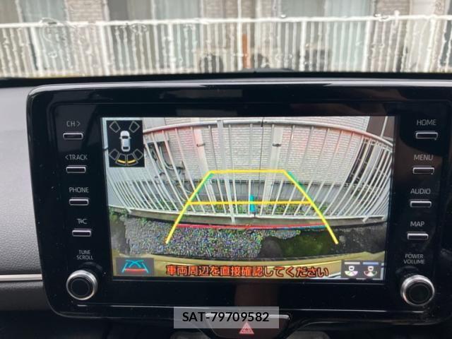 Toyota YARIS CROSS 2021-12 7563126-18