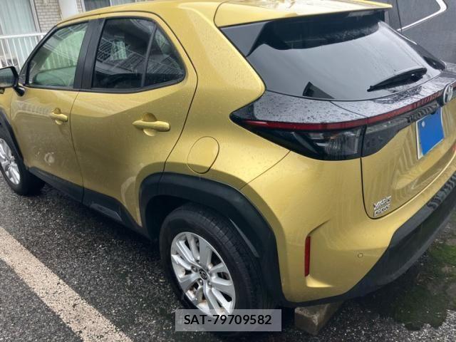 Toyota YARIS CROSS 2021-12 7563126-3