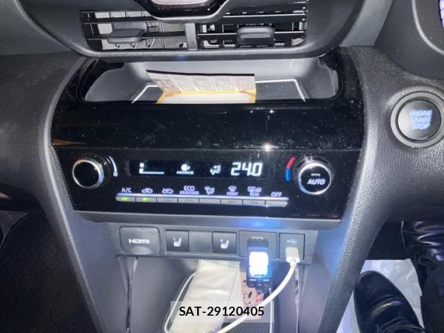 Toyota YARIS CROSS 2024-05 7621607-13