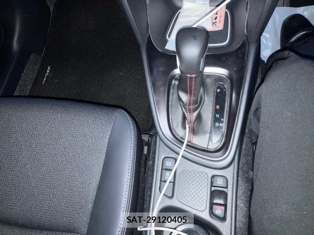 Toyota YARIS CROSS 2024-05 7621607-14