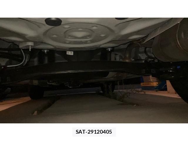 Toyota YARIS CROSS 2024-05 7621607-29