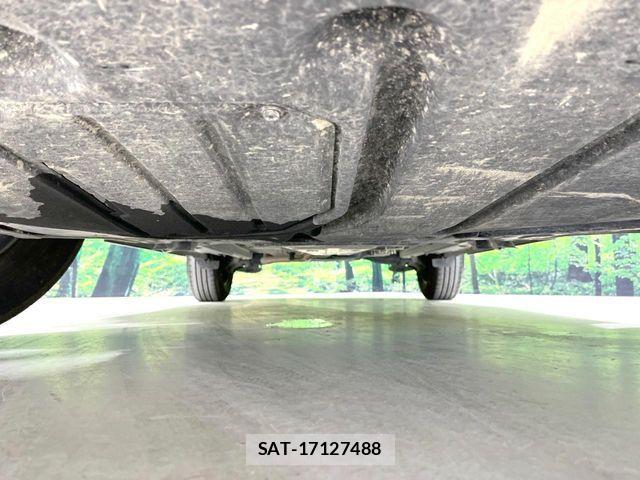Toyota YARIS CROSS 2024-04 7621612-18