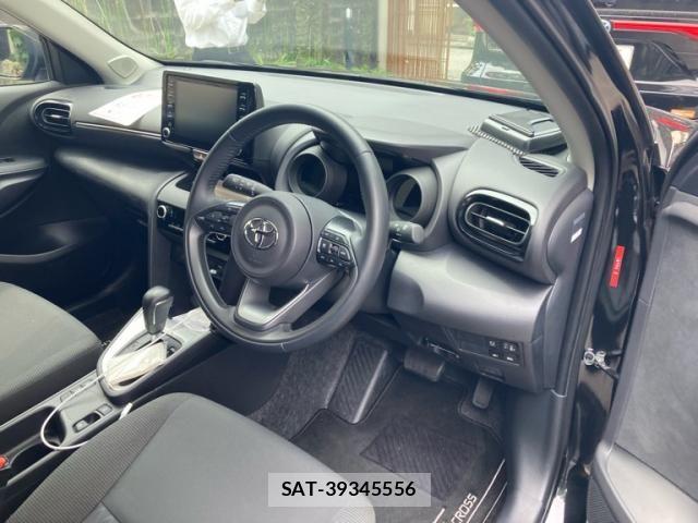 Toyota YARIS CROSS 2023-09 7621606-10