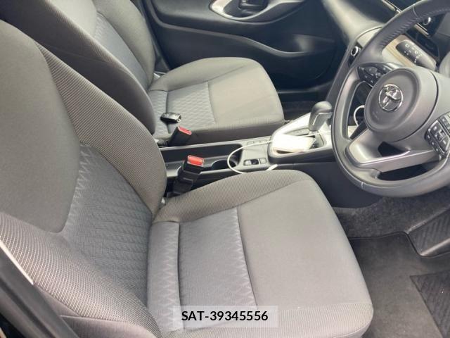 Toyota YARIS CROSS 2023-09 7621606-11