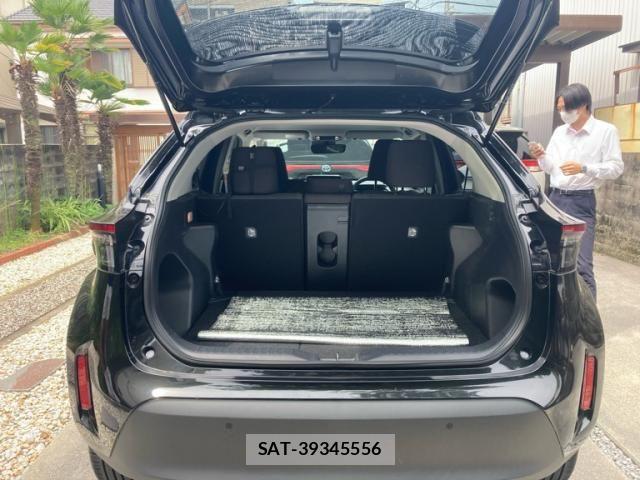 Toyota YARIS CROSS 2023-09 7621606-5