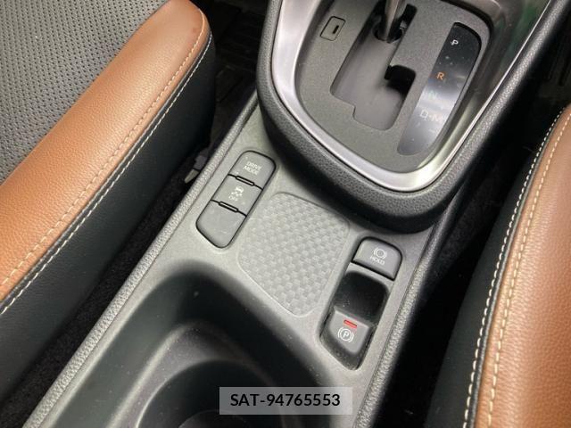 Toyota YARIS CROSS 2024-06 7621604-18