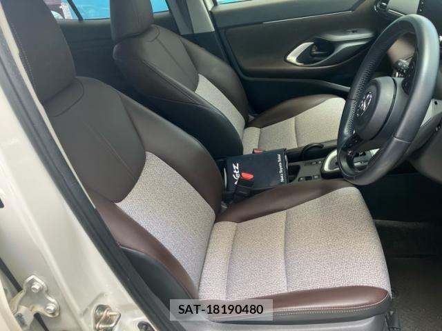 Toyota YARIS CROSS 2021-02 7621611-9