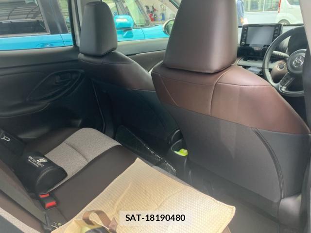 Toyota YARIS CROSS 2021-02 7621611-10