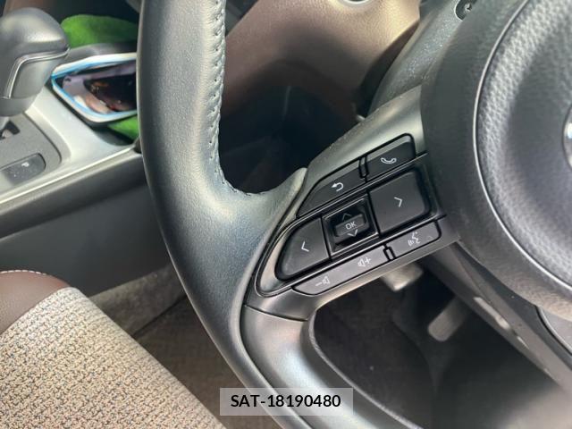 Toyota YARIS CROSS 2021-02 7621611-15