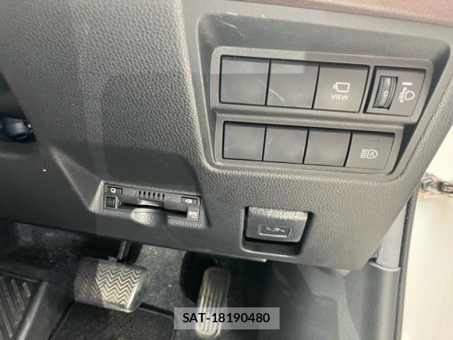 Toyota YARIS CROSS 2021-02 7621611-17