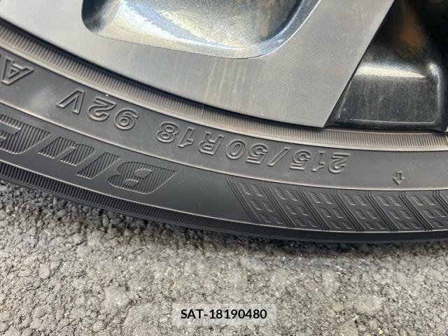 Toyota YARIS CROSS 2021-02 7621611-7