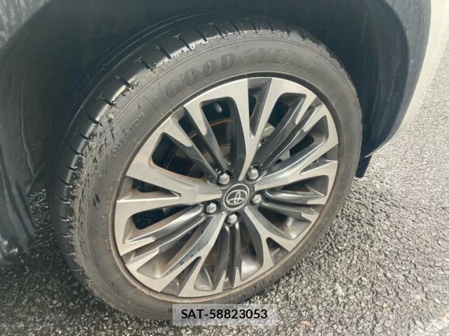 Toyota YARIS CROSS 2022-03 7621605-8