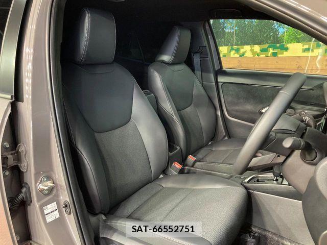 Toyota YARIS CROSS 2026-04 7731153-8
